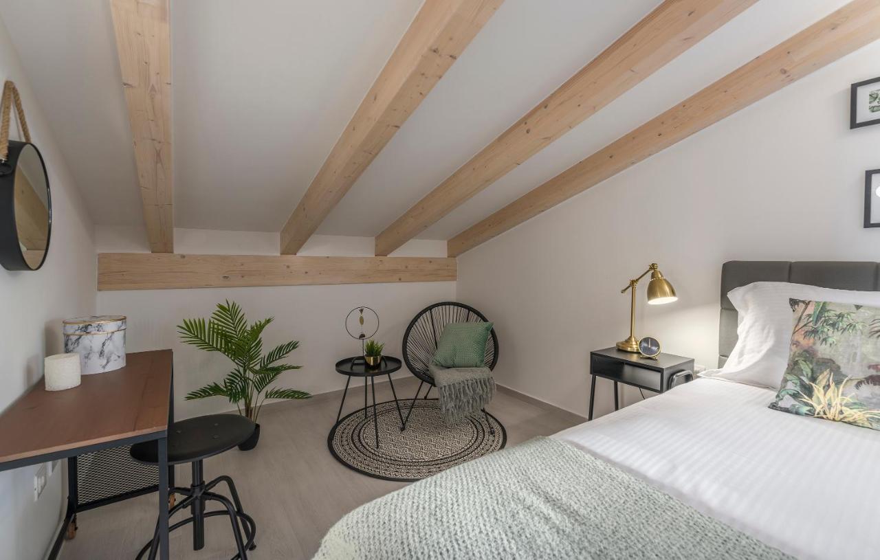Apart Residence-Galant روفينج المظهر الخارجي الصورة