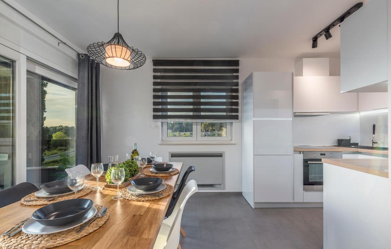 Apart Residence-Galant روفينج المظهر الخارجي الصورة