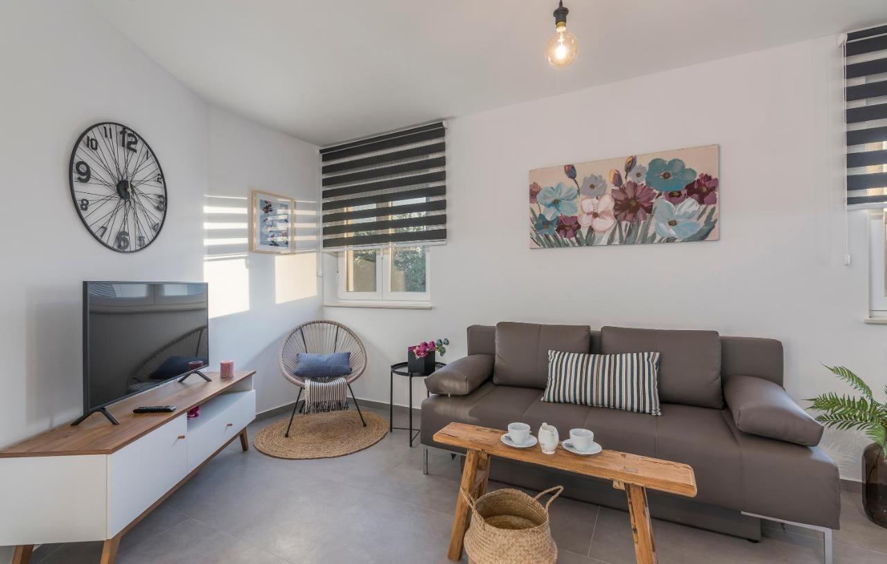 Apart Residence-Galant روفينج المظهر الخارجي الصورة