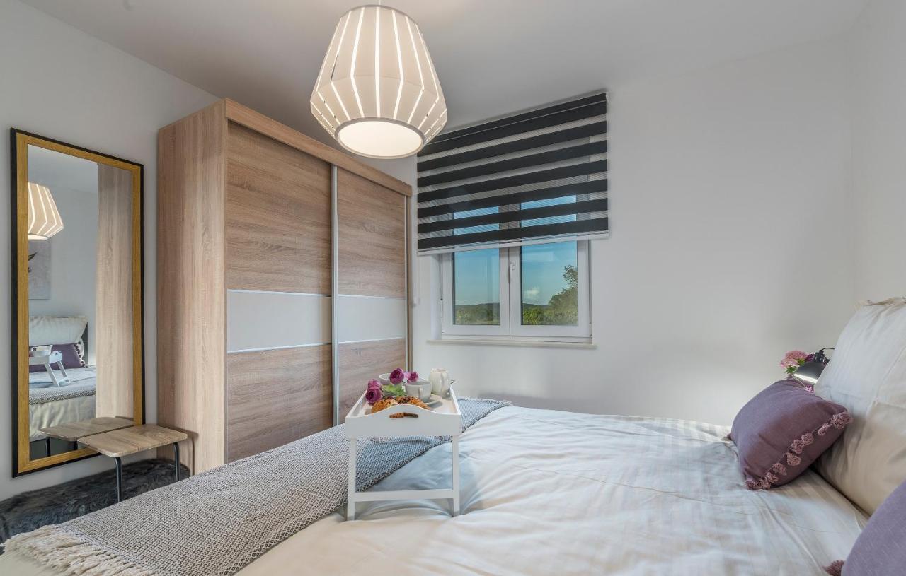 Apart Residence-Galant روفينج المظهر الخارجي الصورة