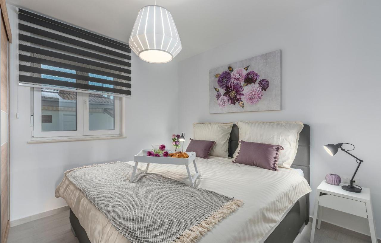 Apart Residence-Galant روفينج المظهر الخارجي الصورة